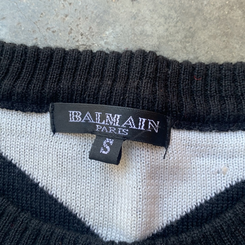 Balmain - Picture 2 of 3